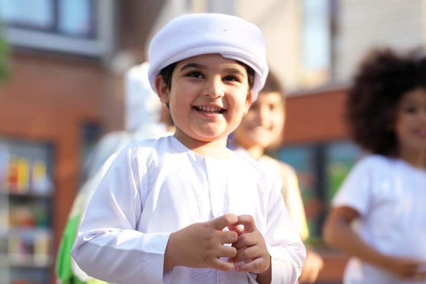 课堂中的阿拉伯小学生。