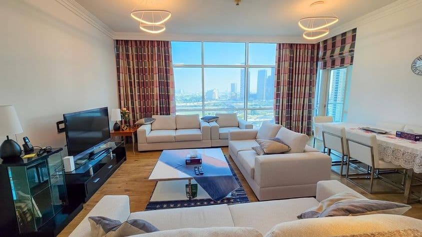 迪拜公寓的客厅区域。