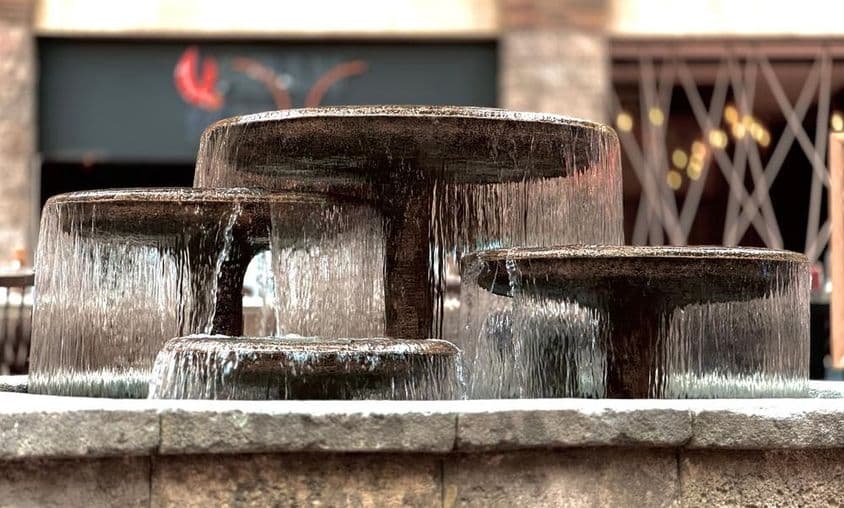 迪拜冰冻喷泉。