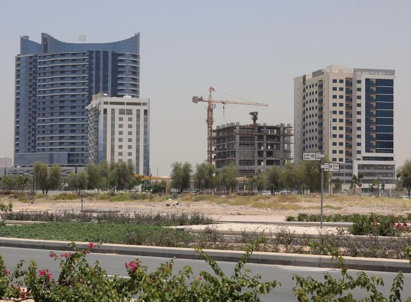 迪拜土地住宅区小区内的住宅建筑。
