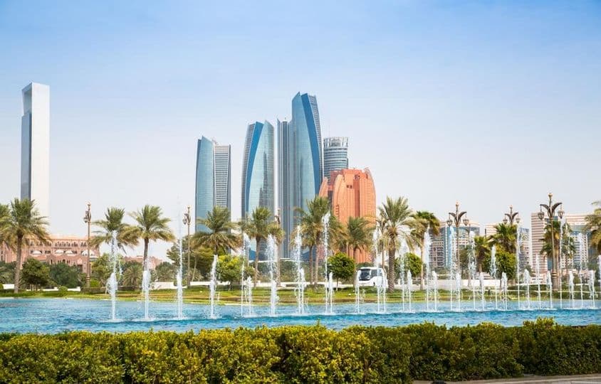 阿联酋阿布扎比商业和住宅中心。