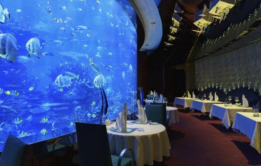 迪拜帆船酒店,餐桌