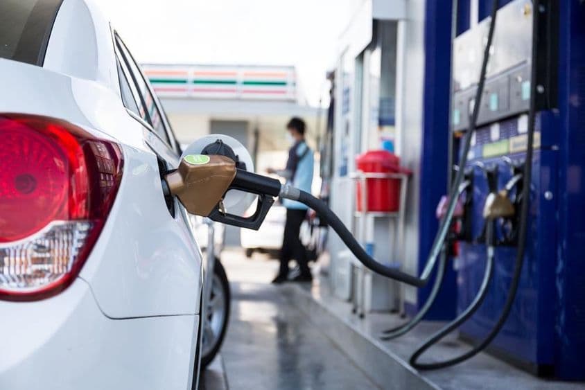 迪拜加油站的加油泵。