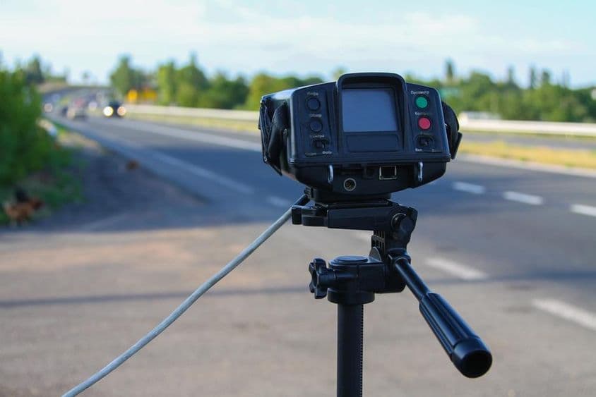 警察雷达测量车速