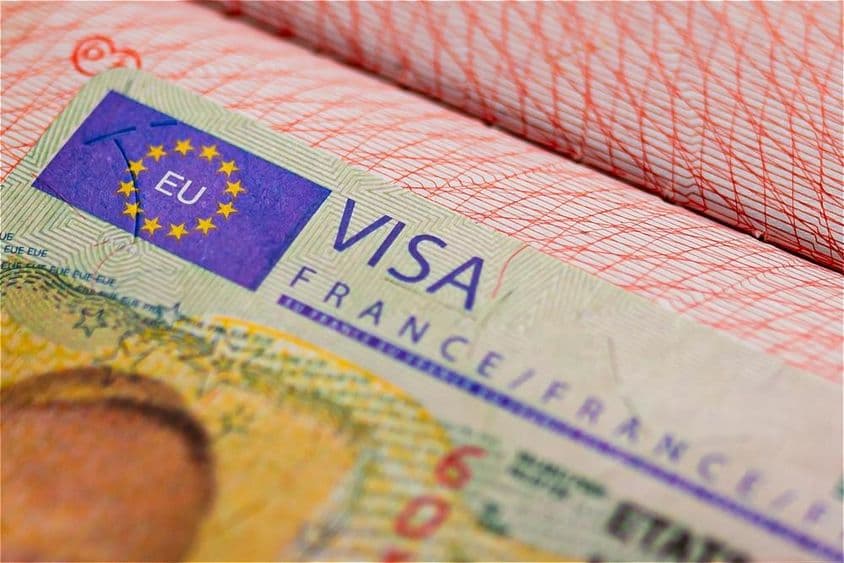 护照中的法国申根签证。