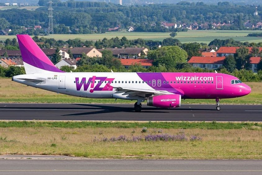 注册号HA-LPO的Wizz Air空客A320-200。