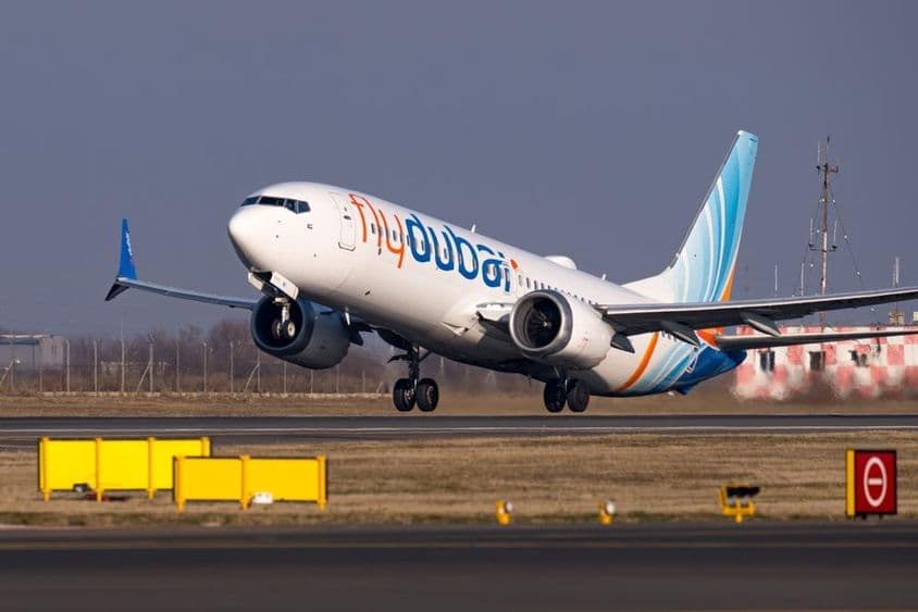 Flydubai飞机起飞。