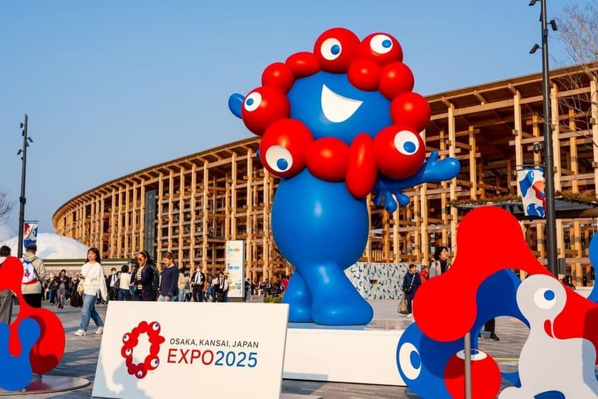 2025年大阪-关西世博会的官方吉祥物MYAKU-MYAKU。