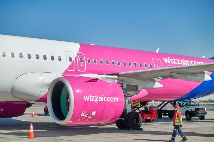 Wizz Air A321飞机。埃里温机场。