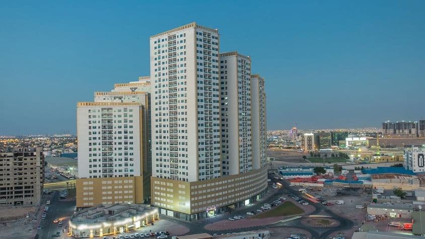 阿治曼市内的住宅塔楼。