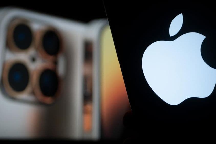 苹果新品iPhone 17的屏幕展示。