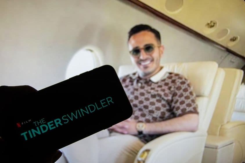 Netflix的新电影《Tinder骗子》。