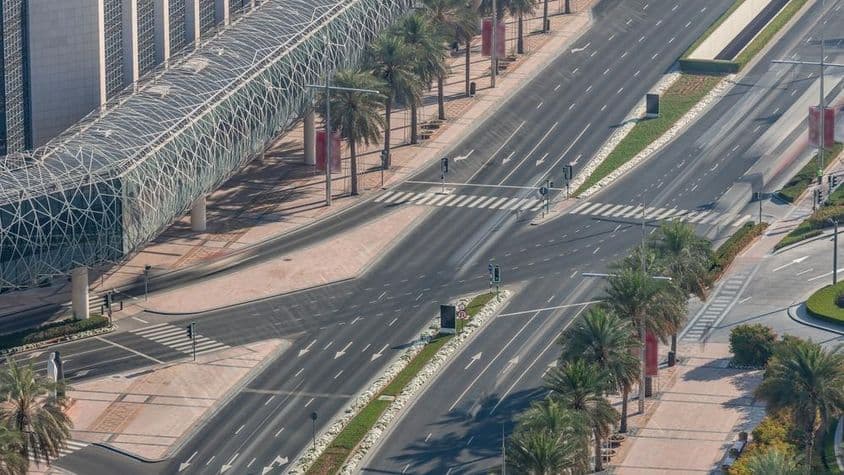 通往迪拜市中心的道路,阿联酋迪拜。