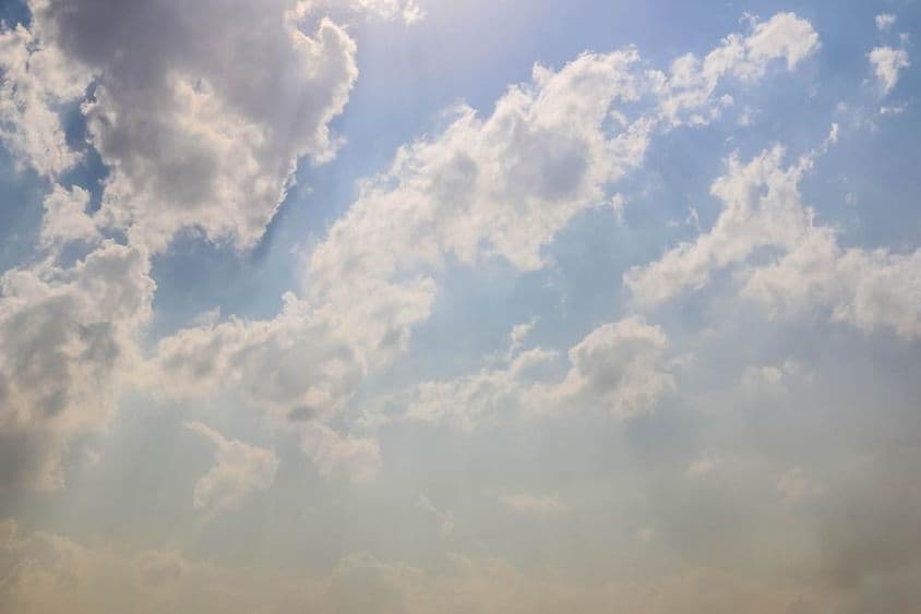 迪拜美丽云景和多云风景。