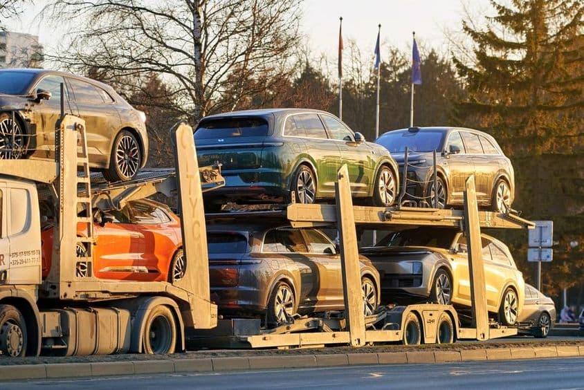 全新的中国SUV正由理想汽车运输。