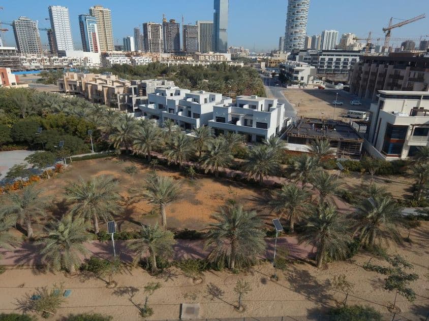 从上方俯瞰迪拜JVC。