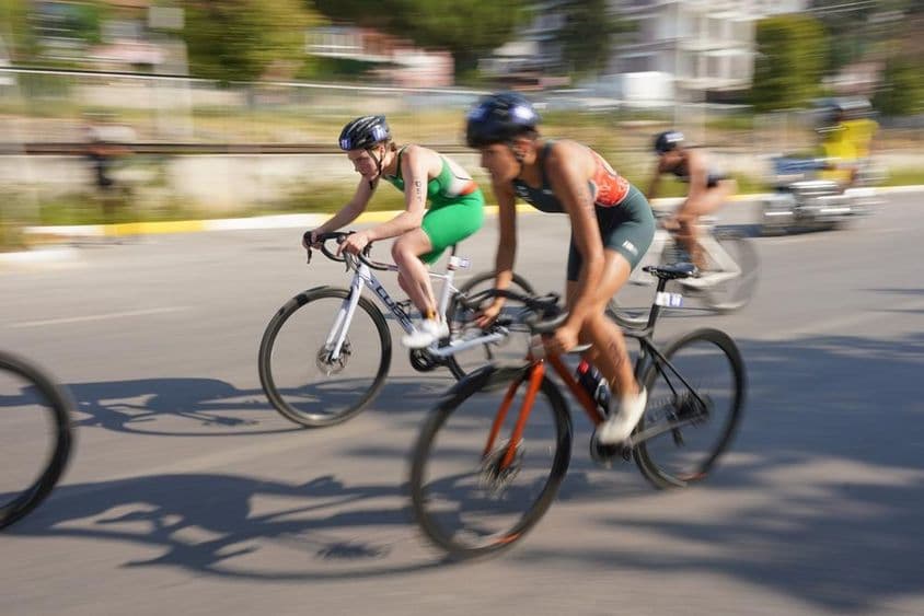 铁人三项短跑和接力欧洲锦标赛的骑行比赛。