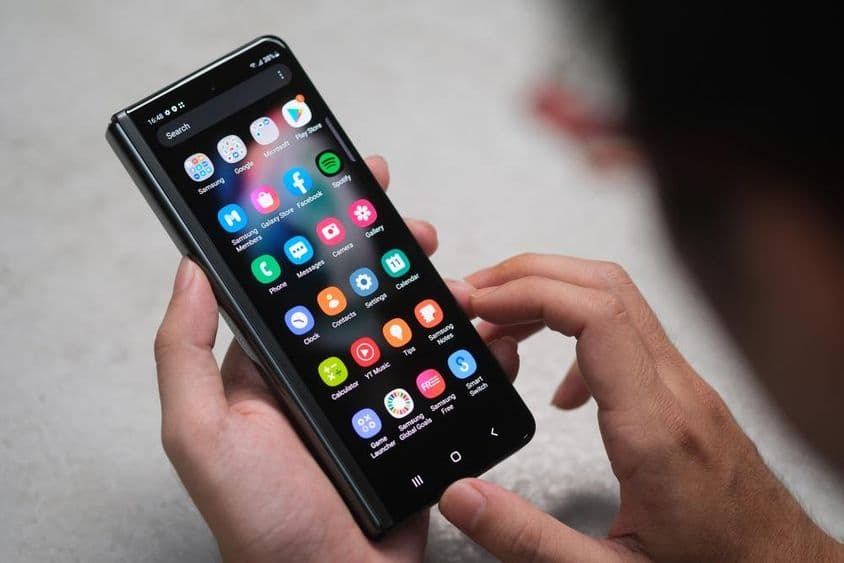 三星Galaxy Z Fold 3。