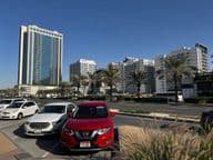 迪拜兰德住宅区的新住宅建筑。