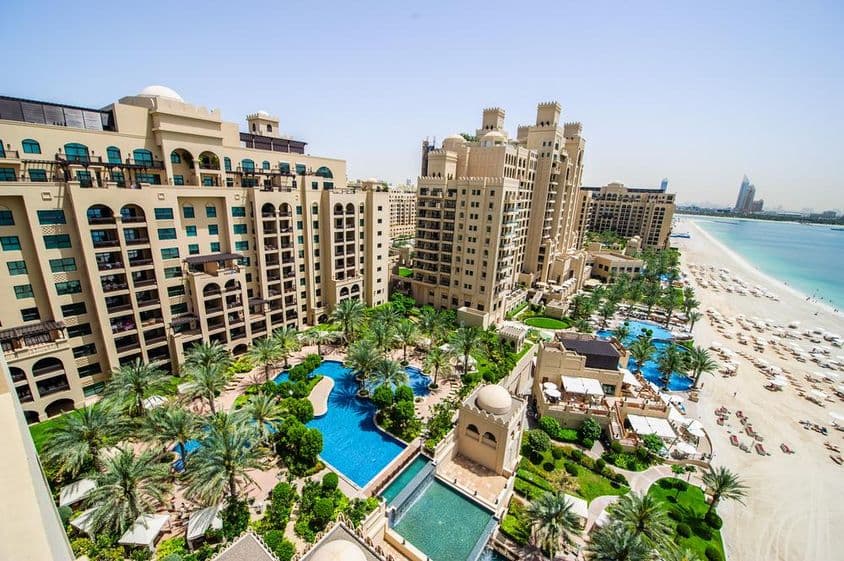 位于棕榈岛的Fairmont The Palm豪华酒店。