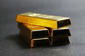 堆积的999.9纯金条