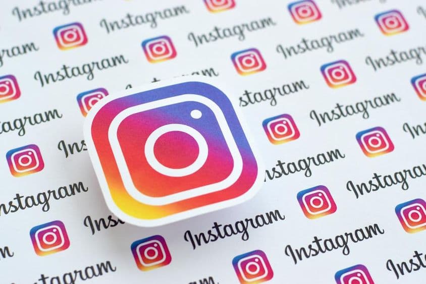 印在纸上的Instagram徽标